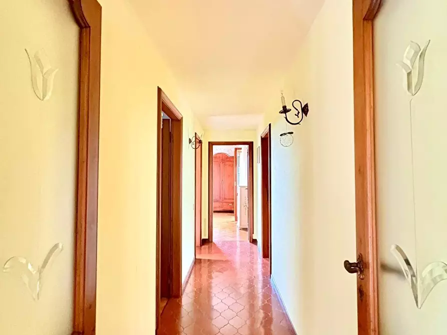 Immagine 12 di Casa bifamiliare in vendita  a Massa