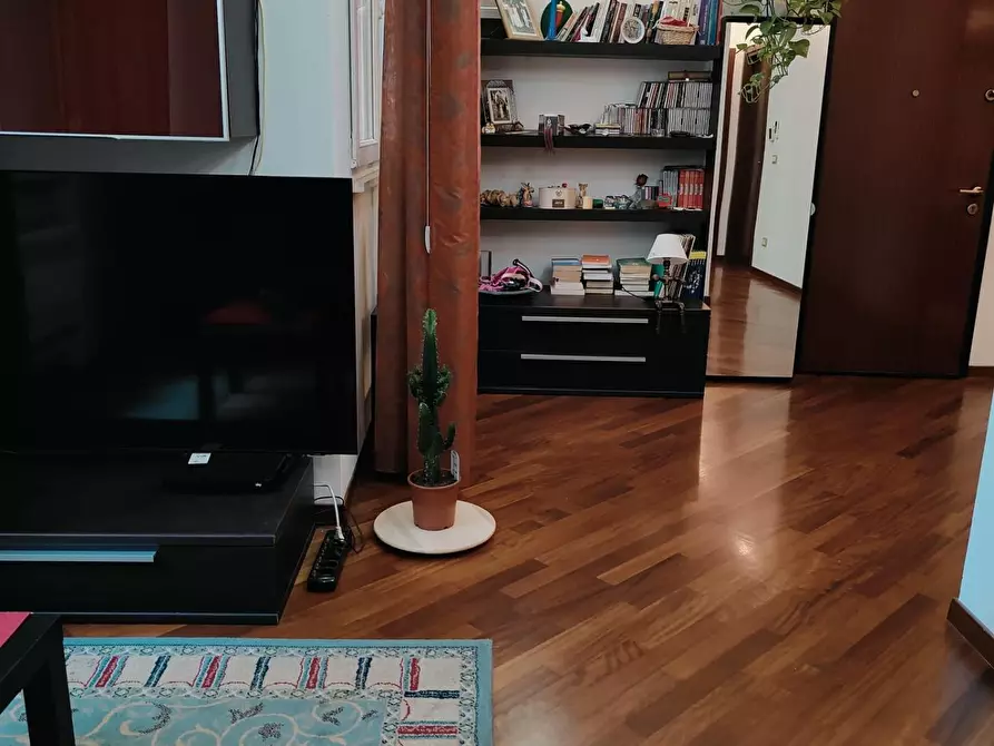 Immagine 3 di Appartamento in vendita  a Livorno