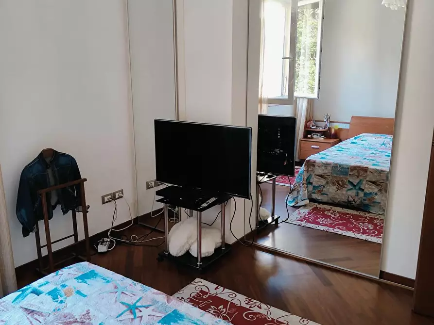 Immagine 15 di Appartamento in vendita  a Livorno