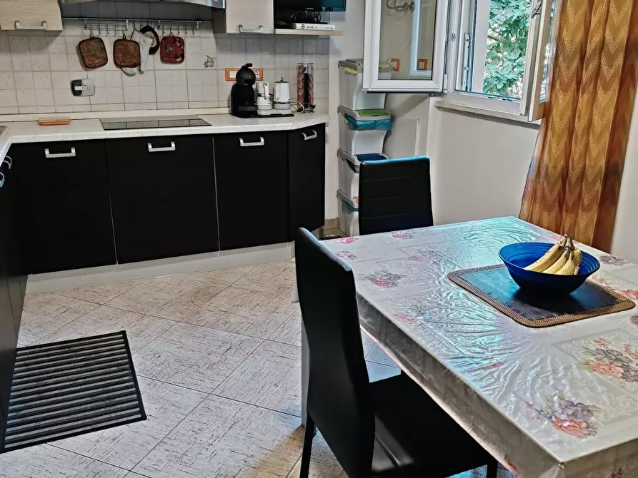 Immagine 11 di Appartamento in vendita  a Livorno