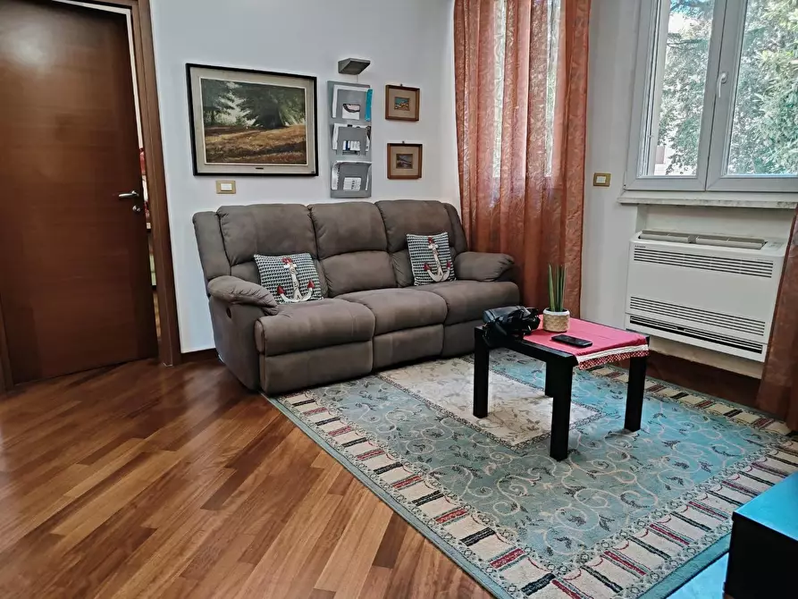 Immagine 7 di Appartamento in vendita  a Livorno