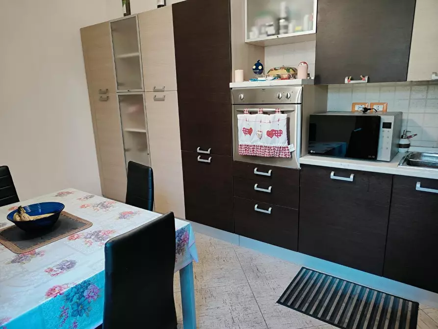 Immagine 8 di Appartamento in vendita  a Livorno