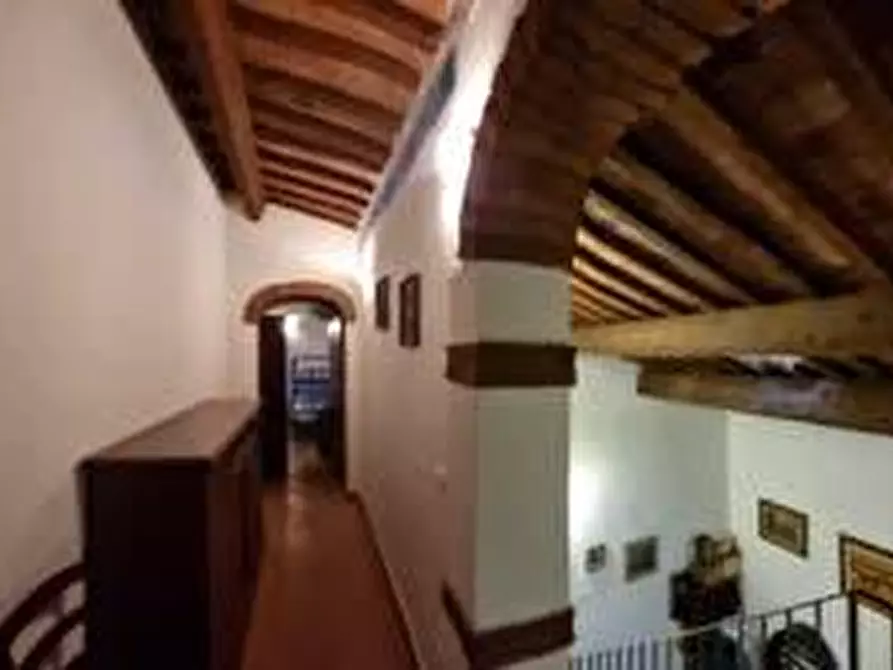 Immagine 44 di Appartamento in vendita  a Collesalvetti