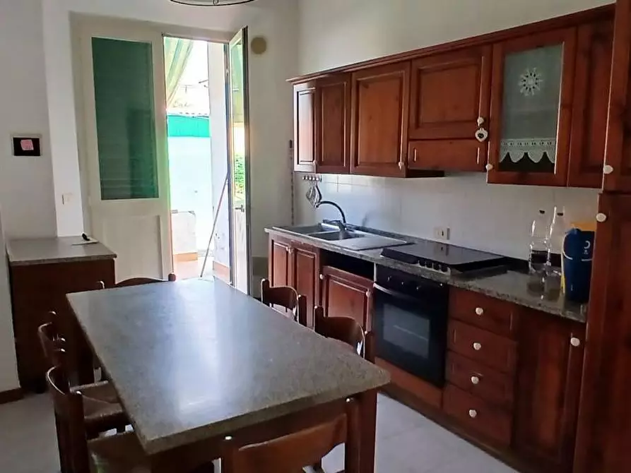 Immagine 17 di Appartamento in affitto  a Pisa