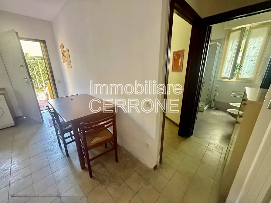 Immagine 10 di Appartamento in vendita  a Cecina