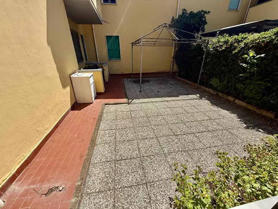 Immagine 18 di Appartamento in vendita  a Cecina