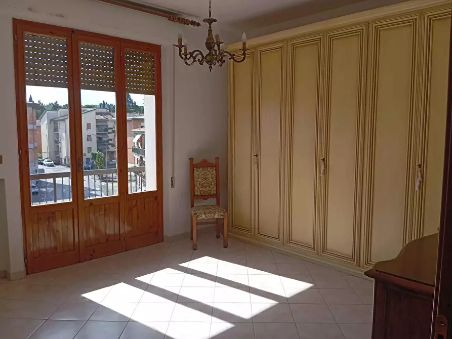 Immagine 11 di Appartamento in vendita  a Poggibonsi