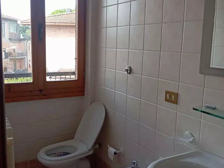 Immagine 17 di Appartamento in vendita  a Poggibonsi