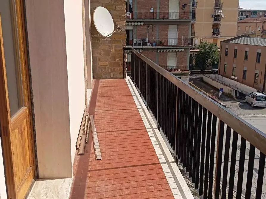 Immagine 13 di Appartamento in vendita  a Poggibonsi