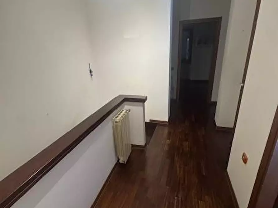 Immagine 9 di Villetta a schiera in vendita  a Calci