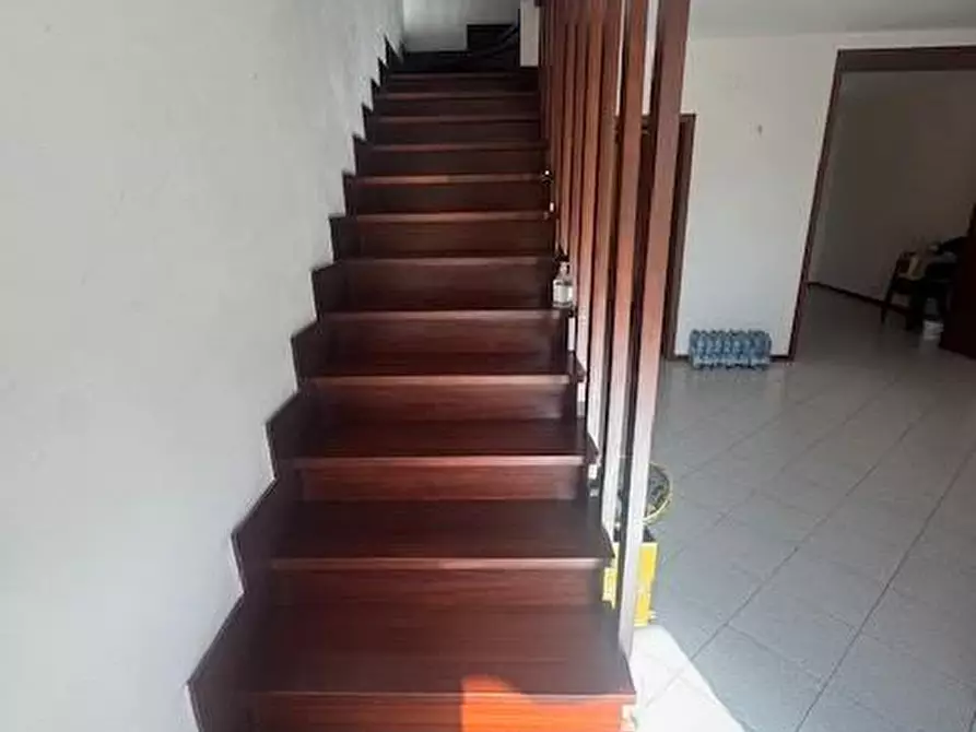 Immagine 5 di Villetta a schiera in vendita  a Calci