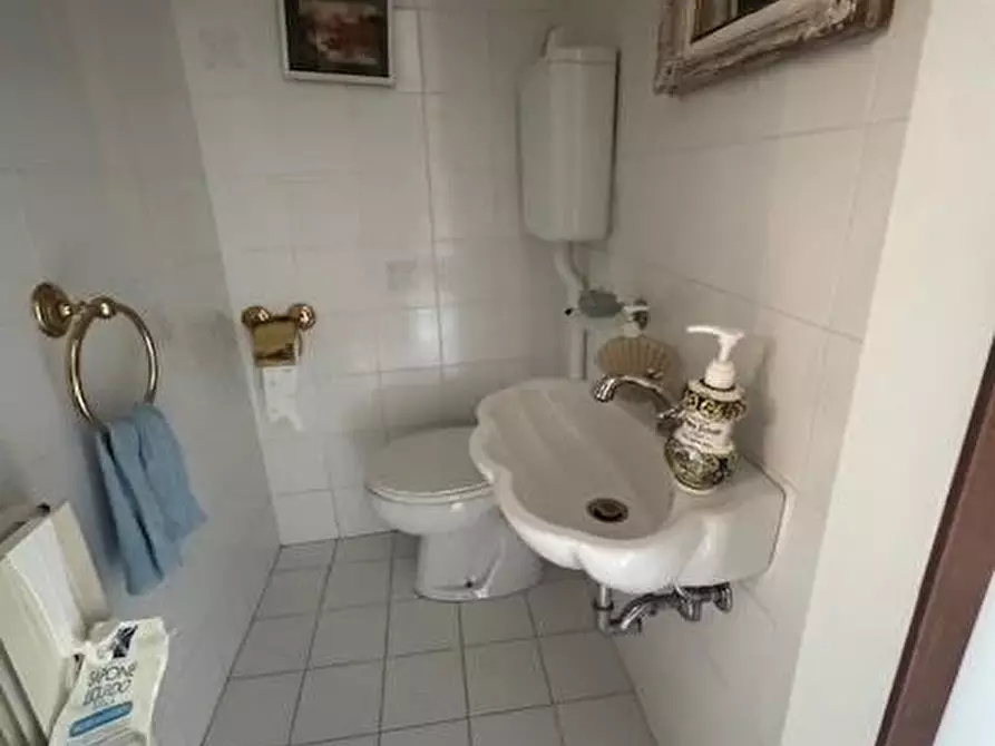 Immagine 7 di Villetta a schiera in vendita  a Calci