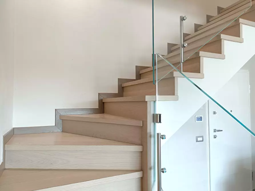 Immagine 12 di Mansarda in vendita  a Empoli