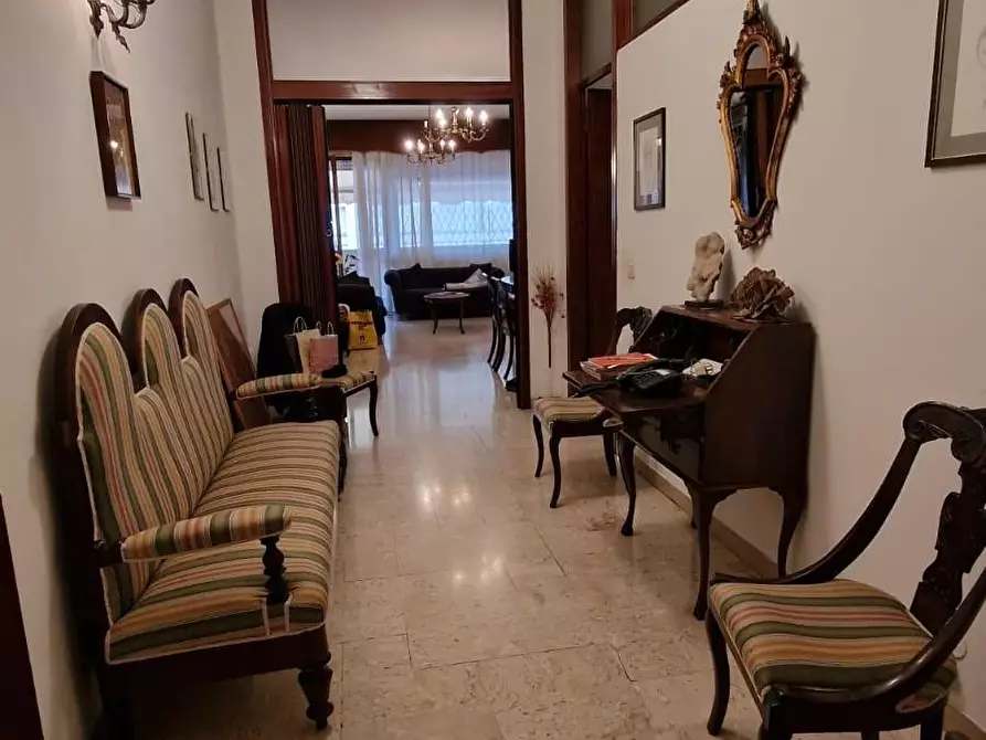 Immagine 3 di Appartamento in vendita  a Carrara