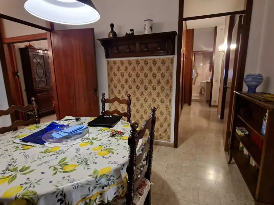 Immagine 21 di Appartamento in vendita  a Carrara