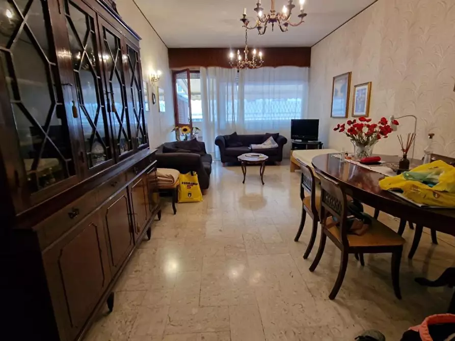 Immagine 18 di Appartamento in vendita  a Carrara