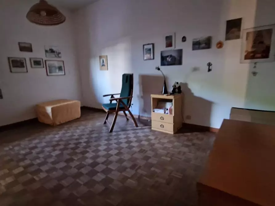 Immagine 7 di Appartamento in vendita  a Carrara