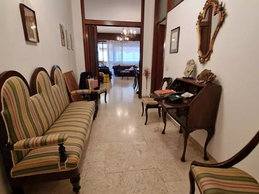 Immagine 20 di Appartamento in vendita  a Carrara