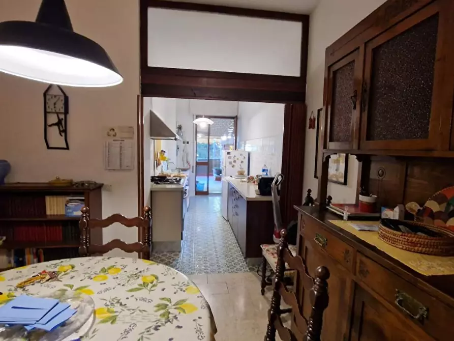 Immagine 16 di Appartamento in vendita  a Carrara