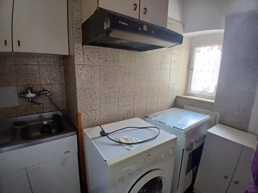 Immagine 10 di Appartamento in vendita  a Livorno