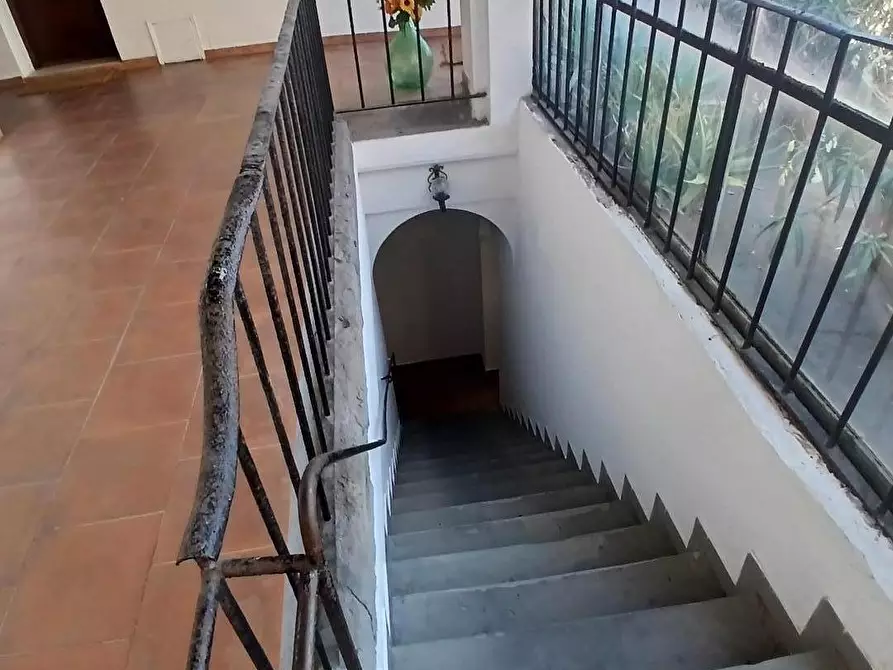 Immagine 17 di Appartamento in vendita  a Livorno