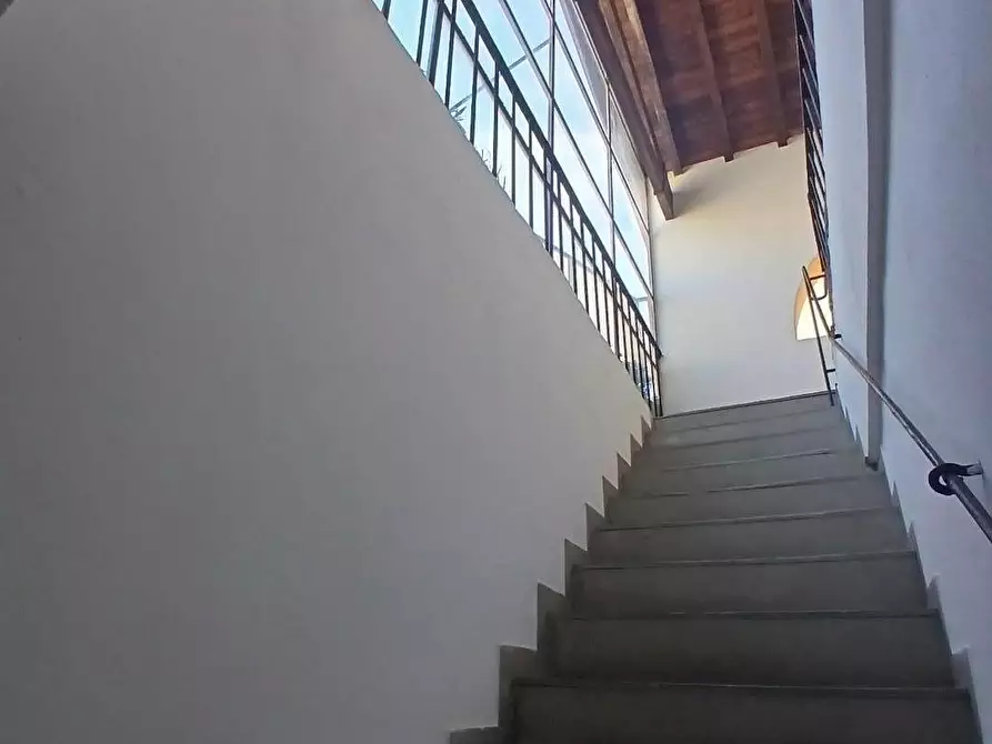 Immagine 18 di Appartamento in vendita  a Livorno