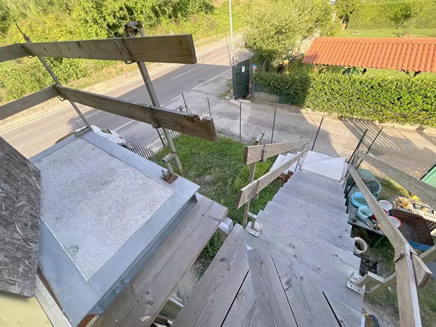 Immagine 20 di Appartamento in vendita  a Camaiore