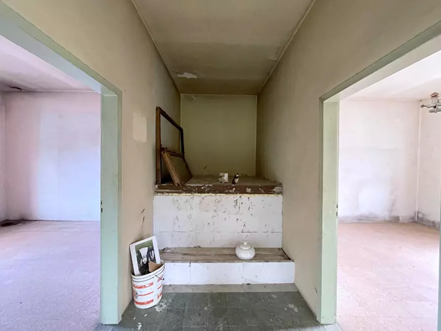 Immagine 7 di Appartamento in vendita  a Camaiore