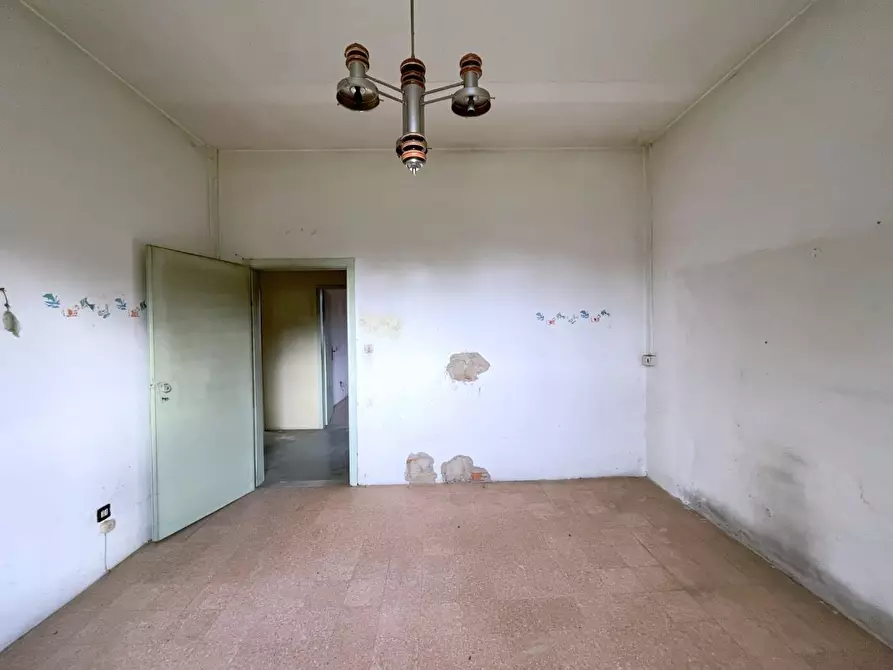 Immagine 14 di Appartamento in vendita  a Camaiore