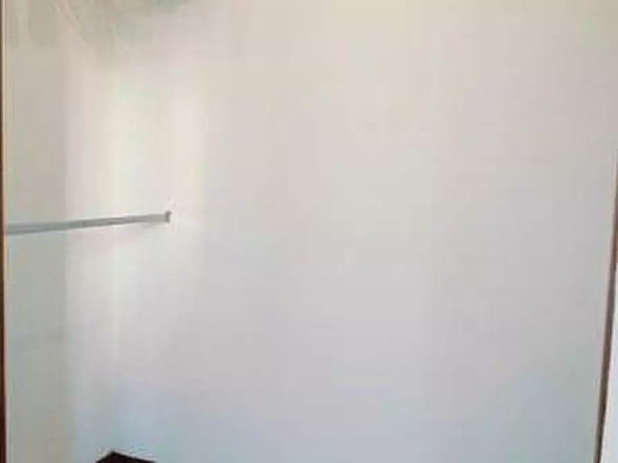 Immagine 12 di Appartamento in vendita  a Livorno