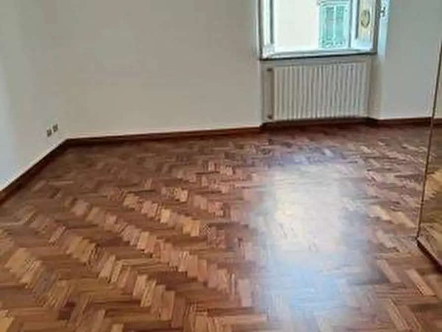 Immagine 11 di Appartamento in vendita  a Livorno