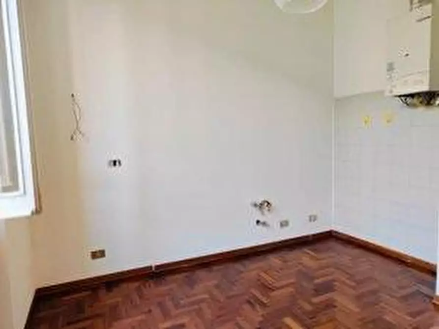 Immagine 7 di Appartamento in vendita  a Livorno