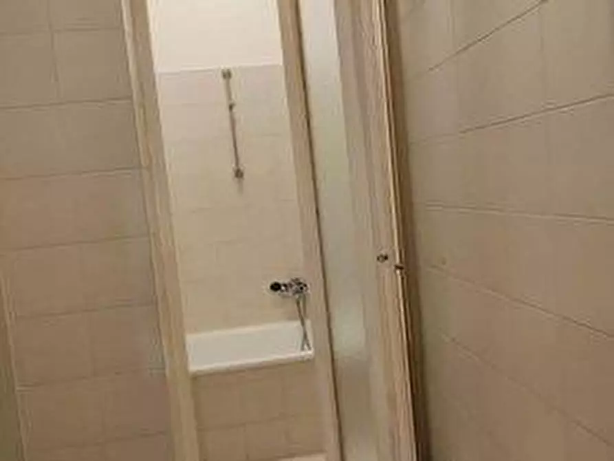 Immagine 18 di Appartamento in vendita  a Livorno