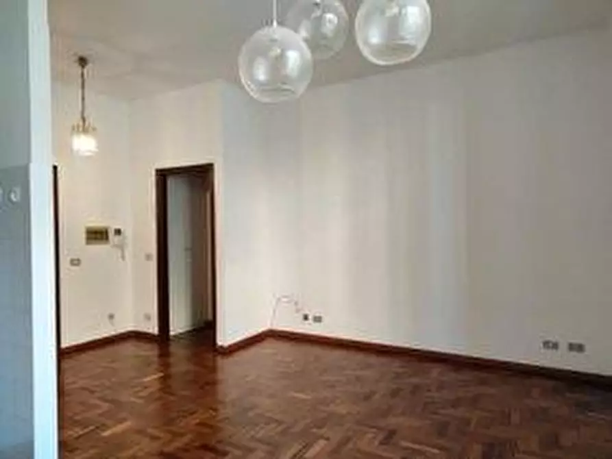 Immagine 5 di Appartamento in vendita  a Livorno