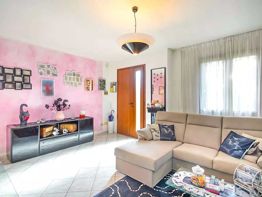 Immagine 12 di Villetta a schiera in vendita  a Santa Maria A Monte