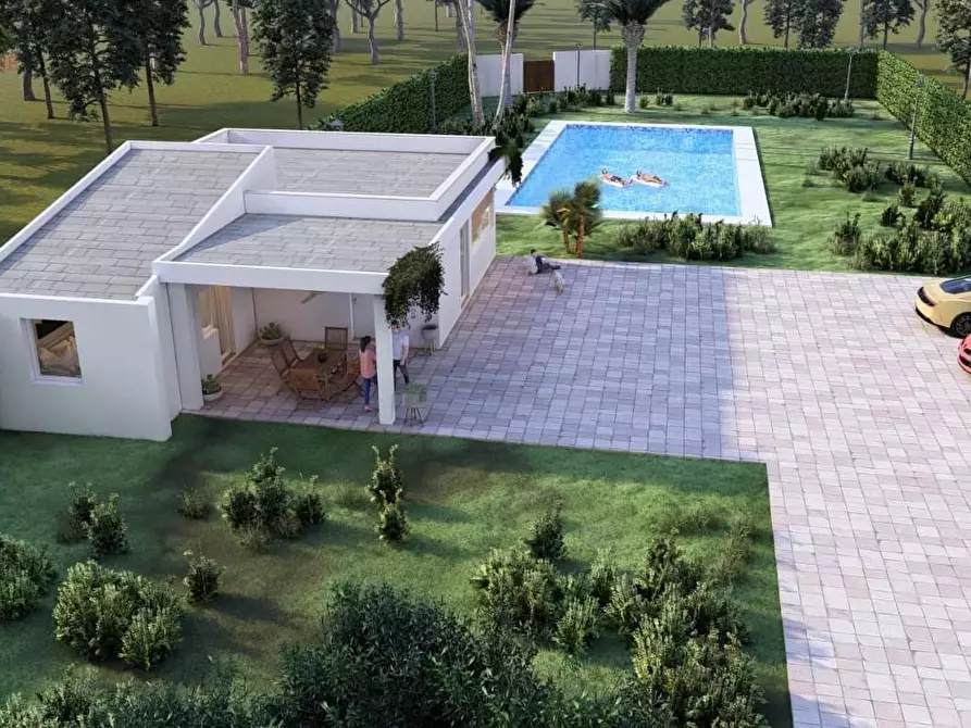 Immagine 2 di Villa in vendita  a Lecce