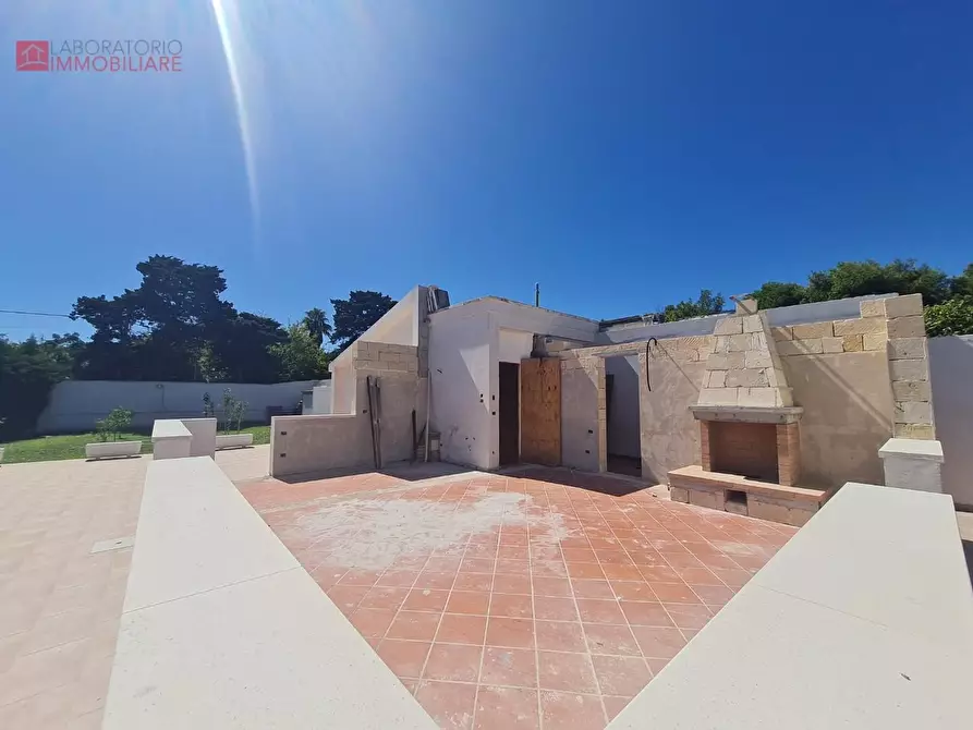 Immagine 32 di Villa in vendita  a Lecce