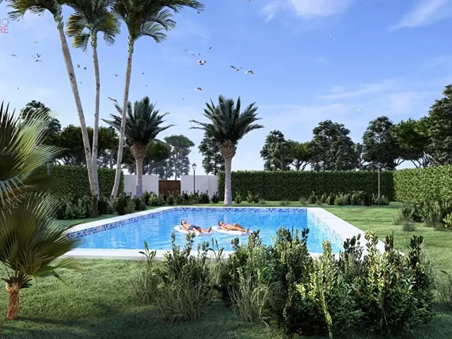 Immagine 5 di Villa in vendita  a Lecce