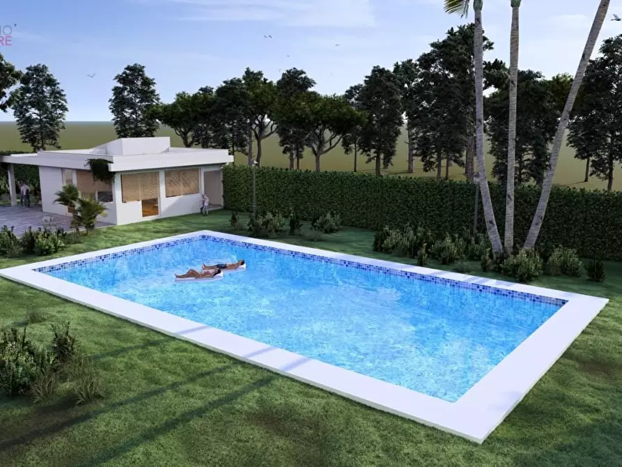 Immagine 1 di Villa in vendita  a Lecce