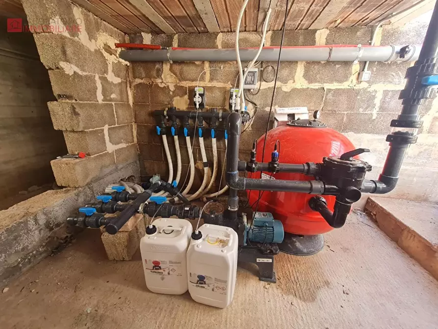 Immagine 38 di Villa in vendita  a Lecce