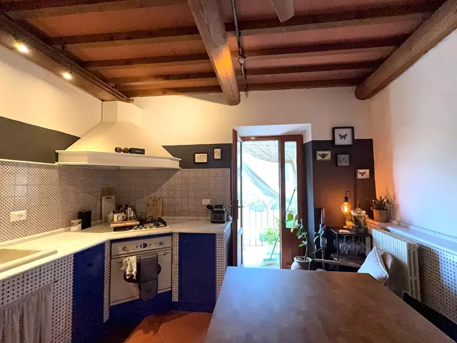 Immagine 15 di Appartamento in vendita  a Chianni