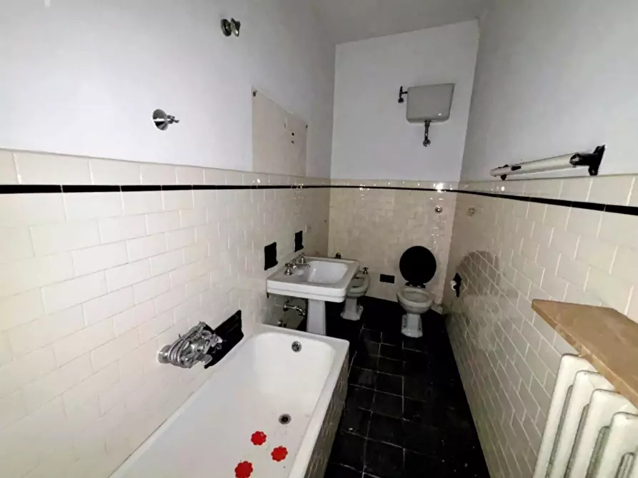 Immagine 17 di Appartamento in vendita  a Volterra