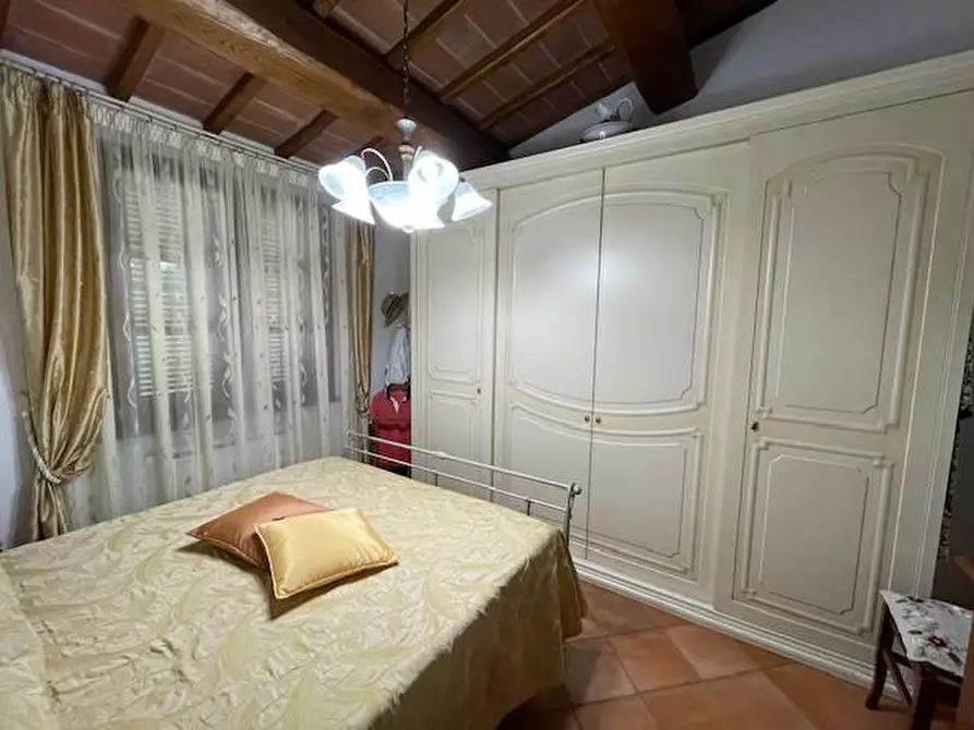 Immagine 6 di Villa in vendita  a Vecchiano