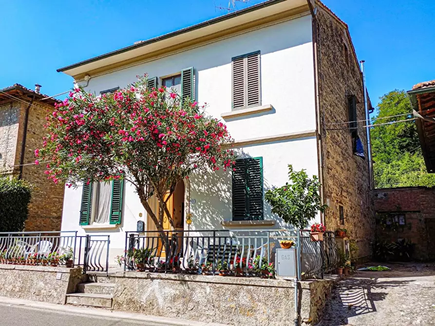 Immagine 1 di Casa indipendente in vendita  a Montaione