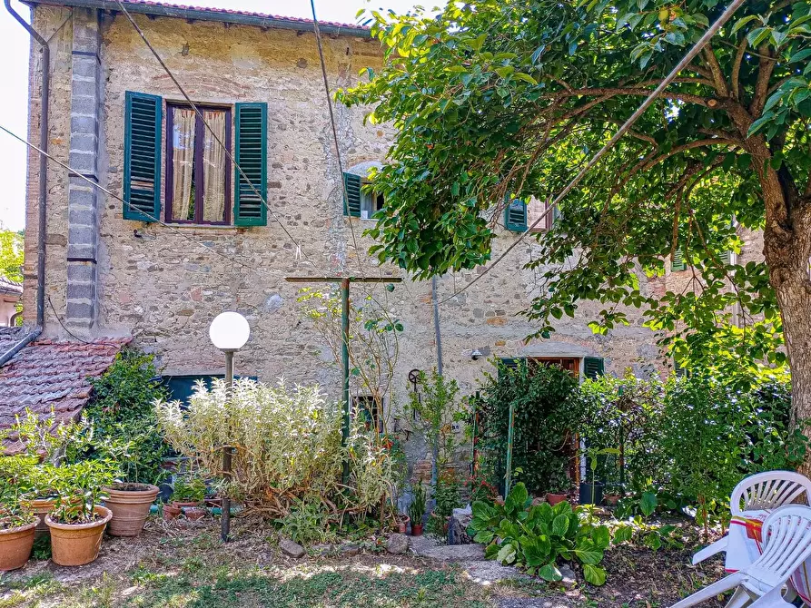 Immagine 2 di Casa indipendente in vendita  a Montaione