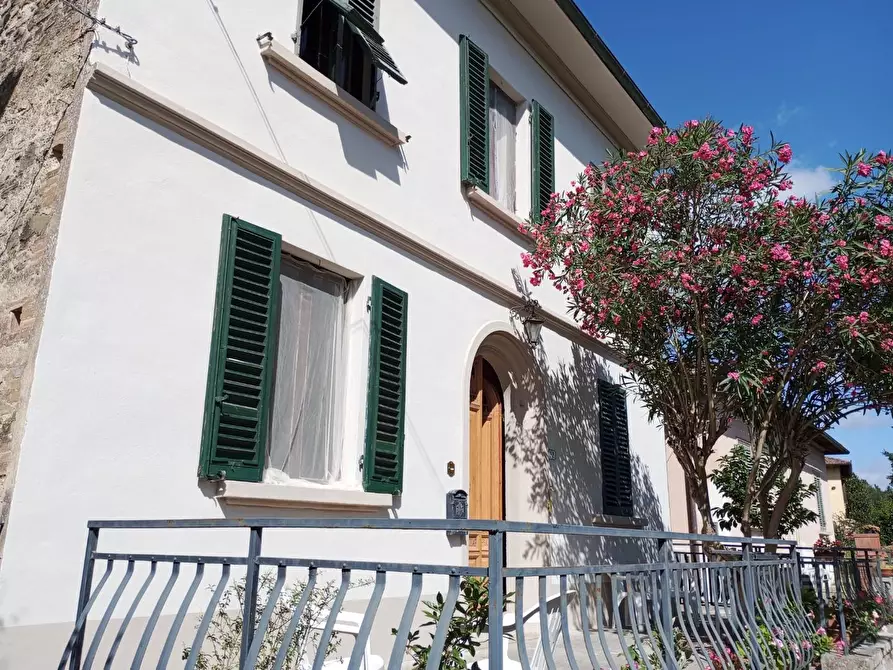 Immagine 2 di Casa indipendente in vendita  a Montaione