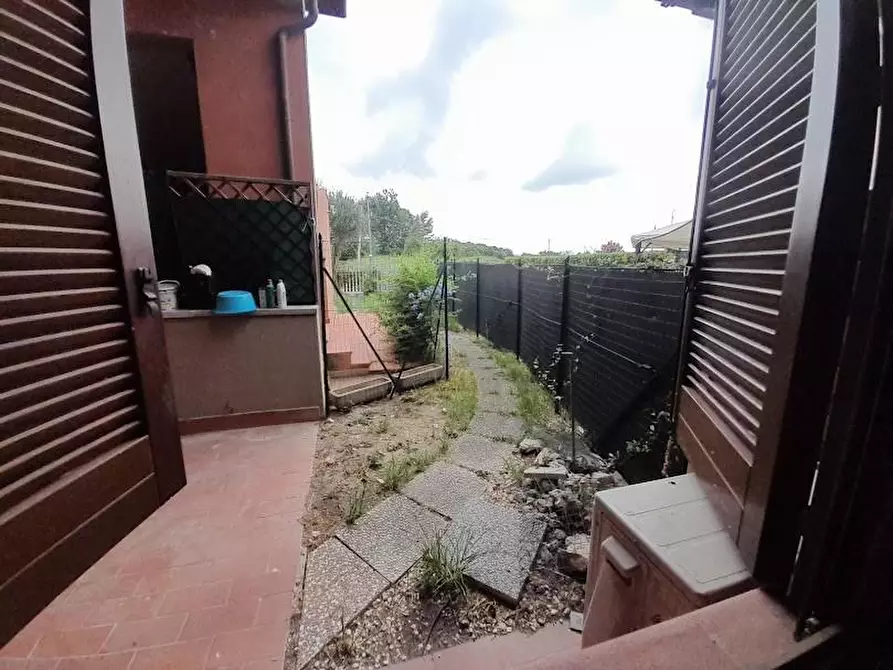 Immagine 8 di Appartamento in vendita  a Vecchiano