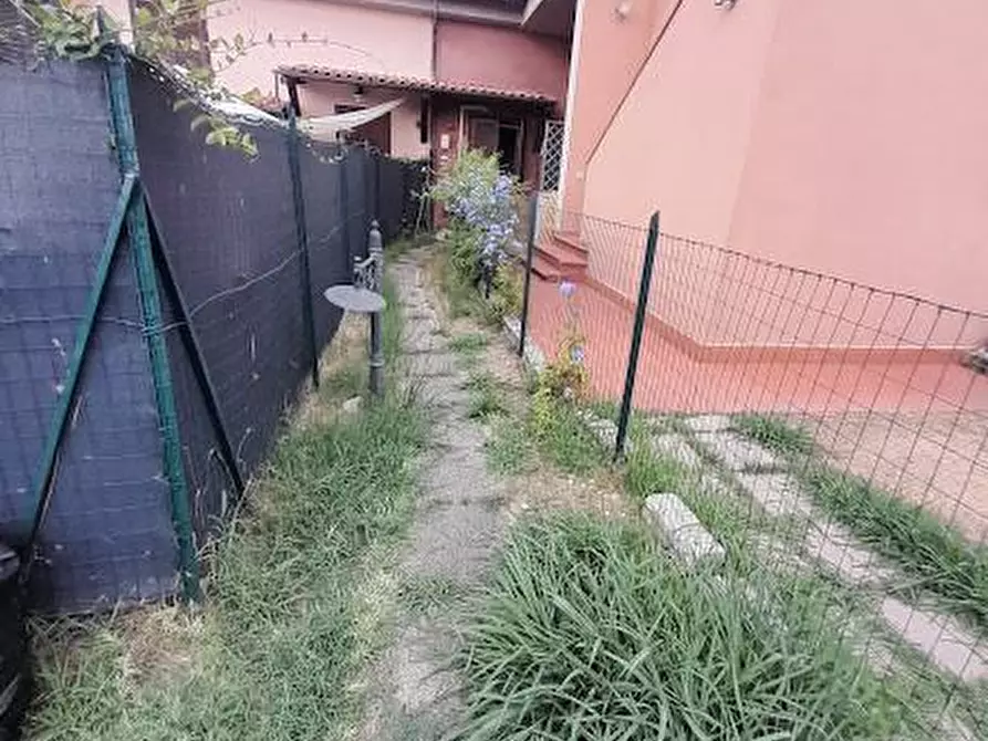 Immagine 9 di Appartamento in vendita  a Vecchiano