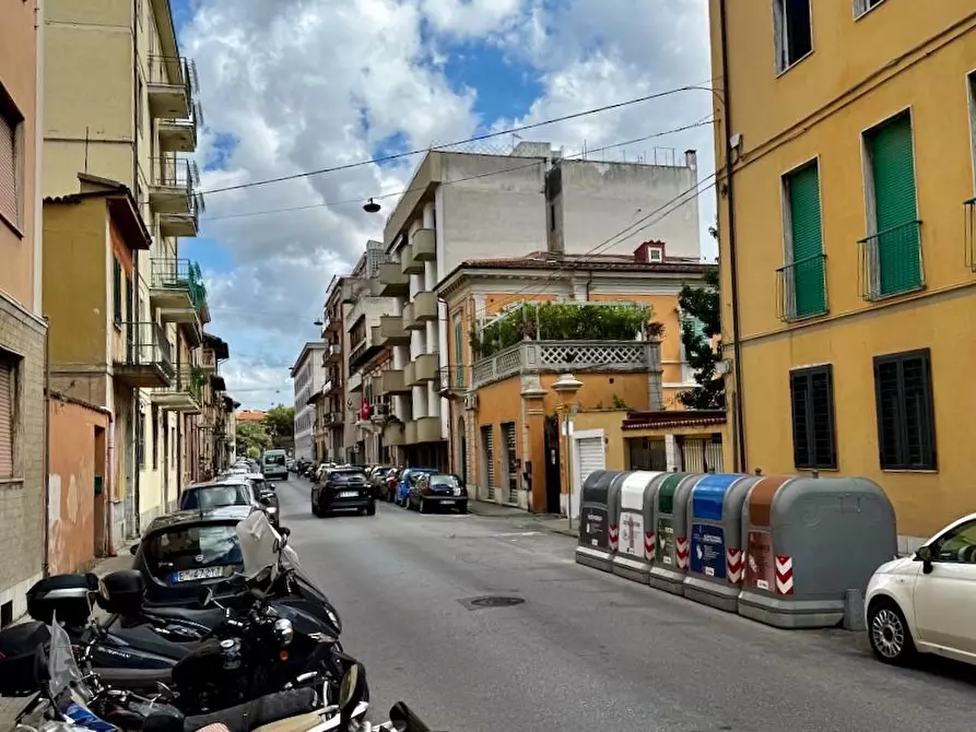 Immagine 8 di Appartamento in vendita  a Pisa