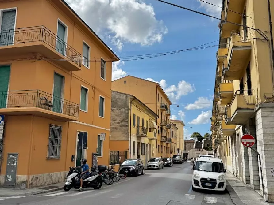 Immagine 12 di Appartamento in vendita  a Pisa